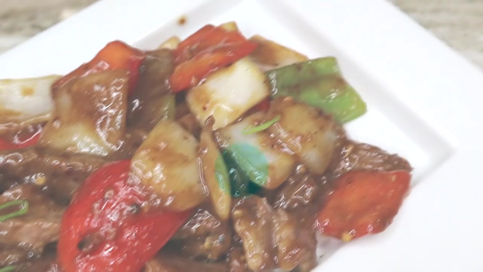 Video thumbnail for Super Easy PEPPER STEAK Recipe_ Better Than Take Out(720P_HD)