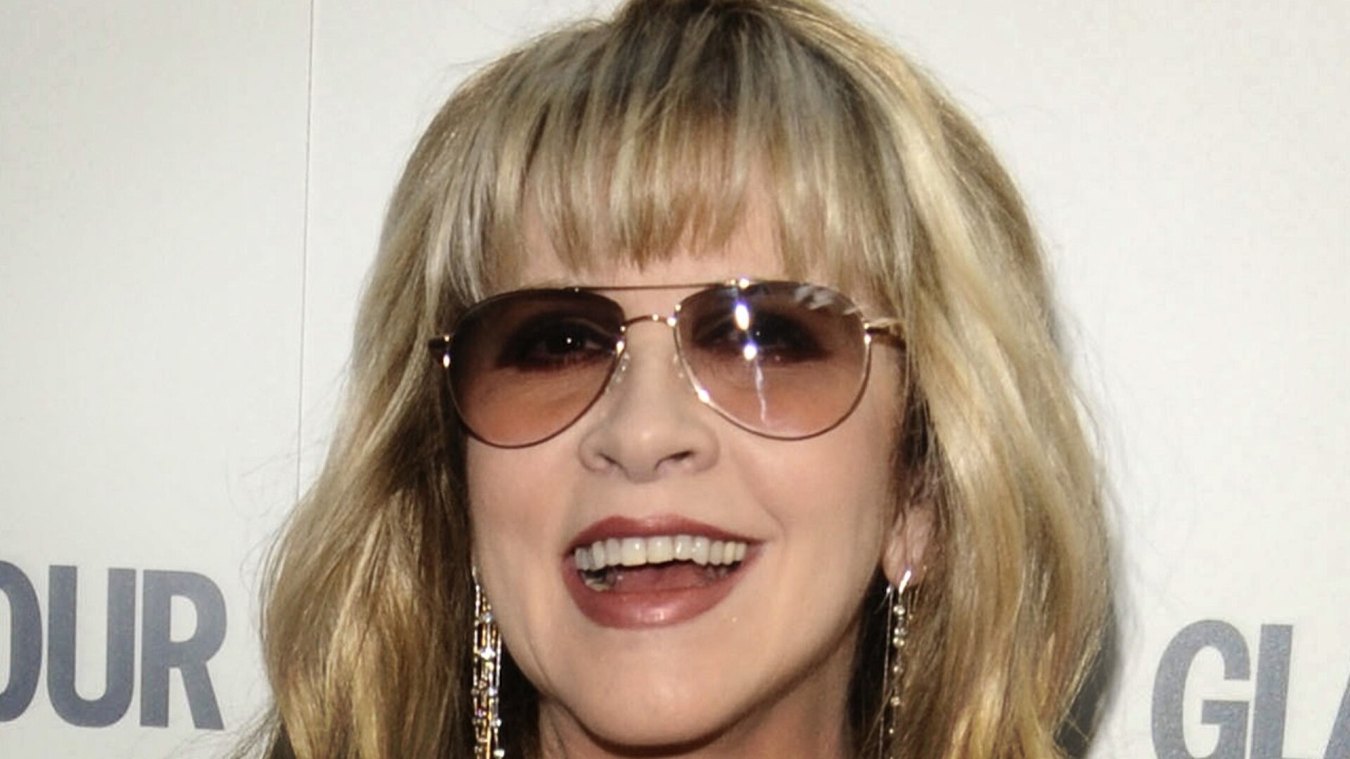 Video thumbnail for Stevie Nicks Lives An Unbelievably Lavish Life