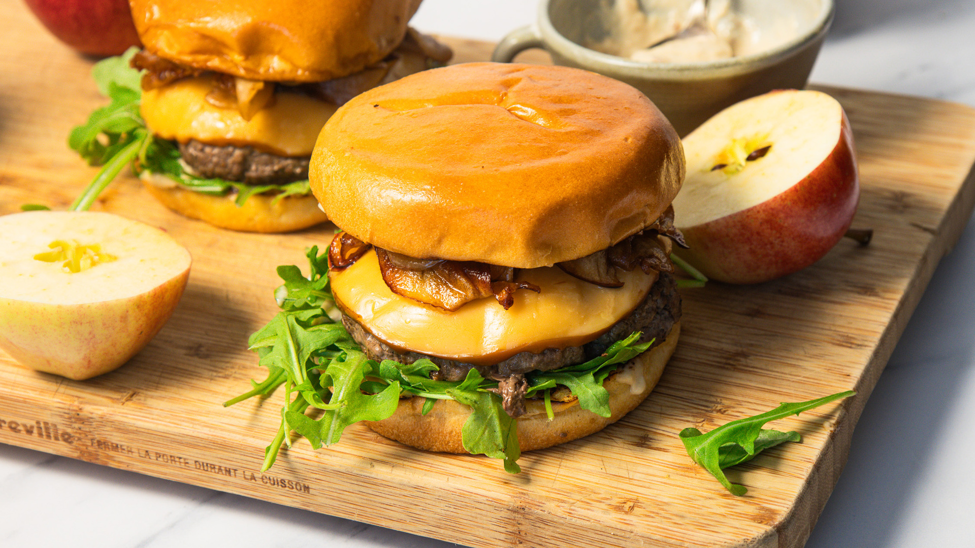 Video thumbnail for Caramelized Apple Burgers Recipe