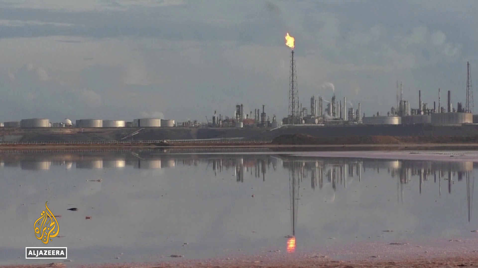 Video thumbnail for Venezuelans react to Maduro's departure: Citizens express hope for revival of oil economy