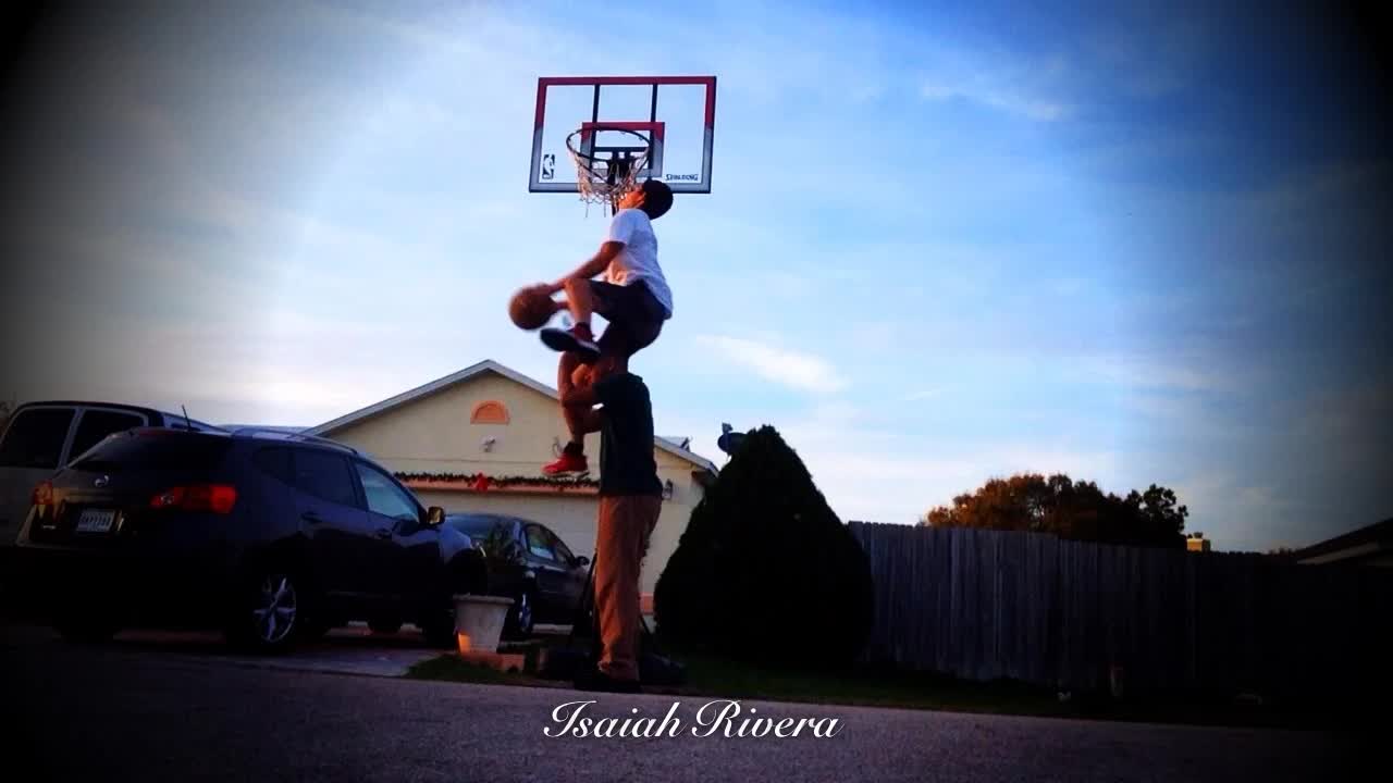 Video thumbnail for RAW DUNKS-Clean Between The Legs Dunk