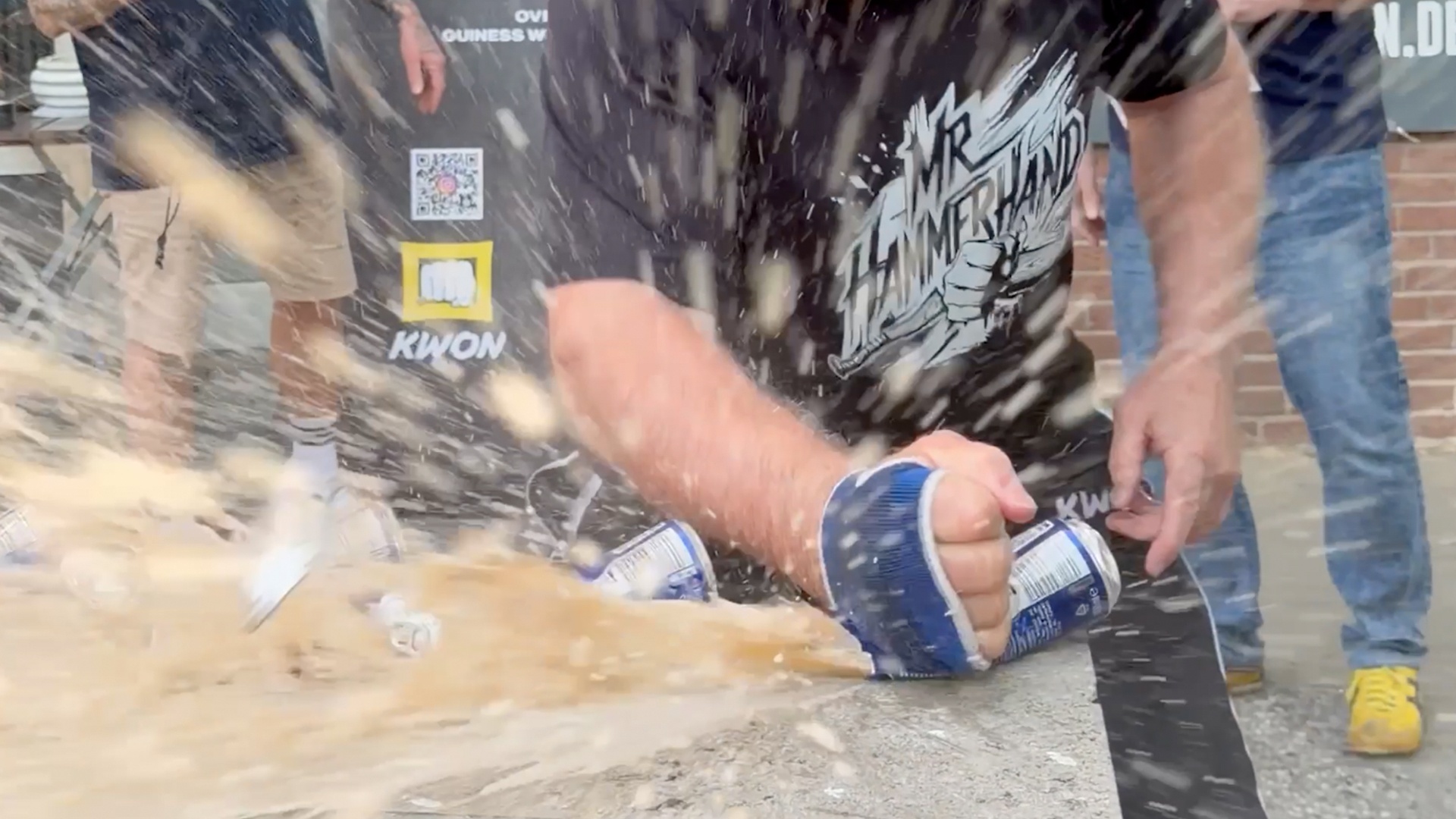 Video thumbnail for Fastest time to crush 50 cans with the hand - 21.3 seconds by Muhamed Kahrimanovic