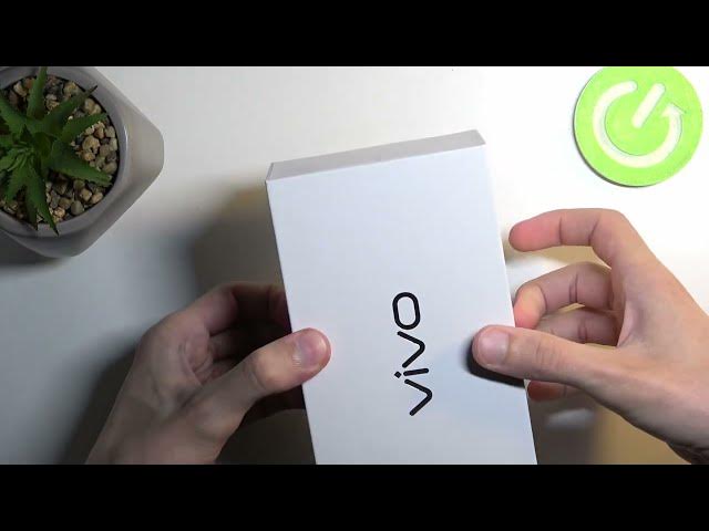 Video thumbnail for Vivo Y19 UNBOXING | What's inside the box?