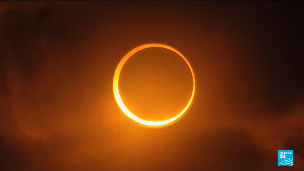 Video thumbnail for Millions gear up for first total eclipse since 2006