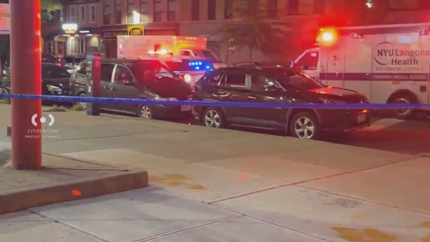 Video thumbnail for Police investigate reported shooting at Burger King in Dyker Heights