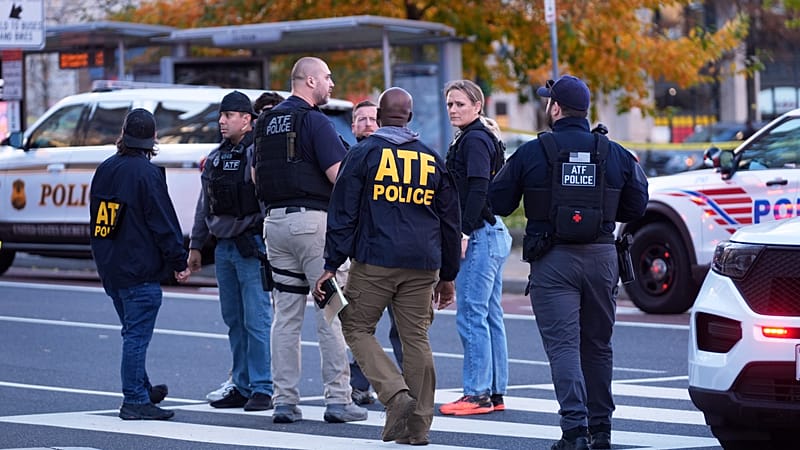 Video thumbnail for Trump vows to freeze immigration from "Third World Countries" following Washington, DC shooting