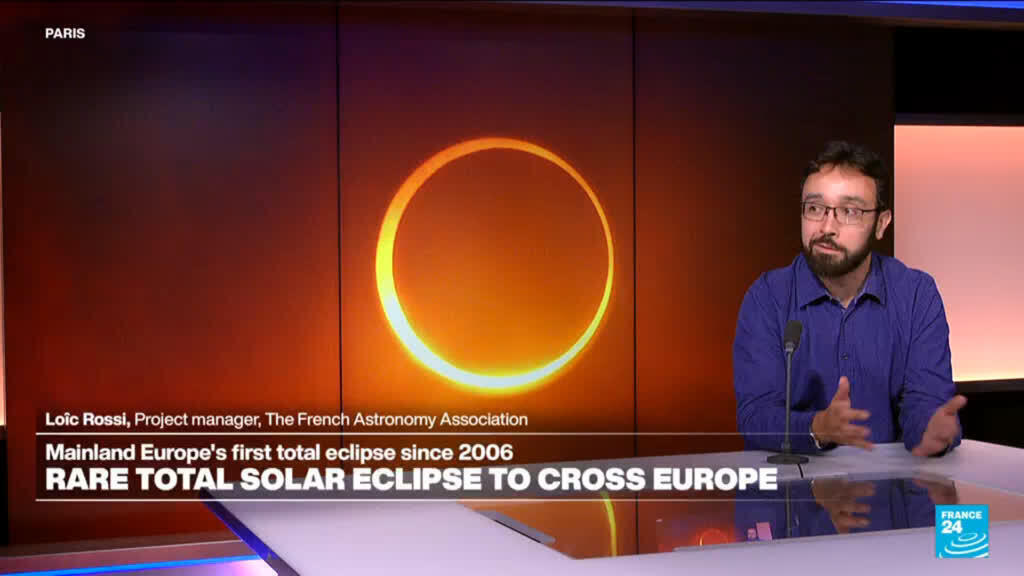 Video thumbnail for Mainland Europe's first total eclipse since 2006
