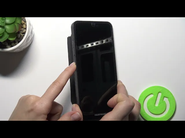 Video thumbnail for Power On FAIRPHONE 3 - Turn On Device