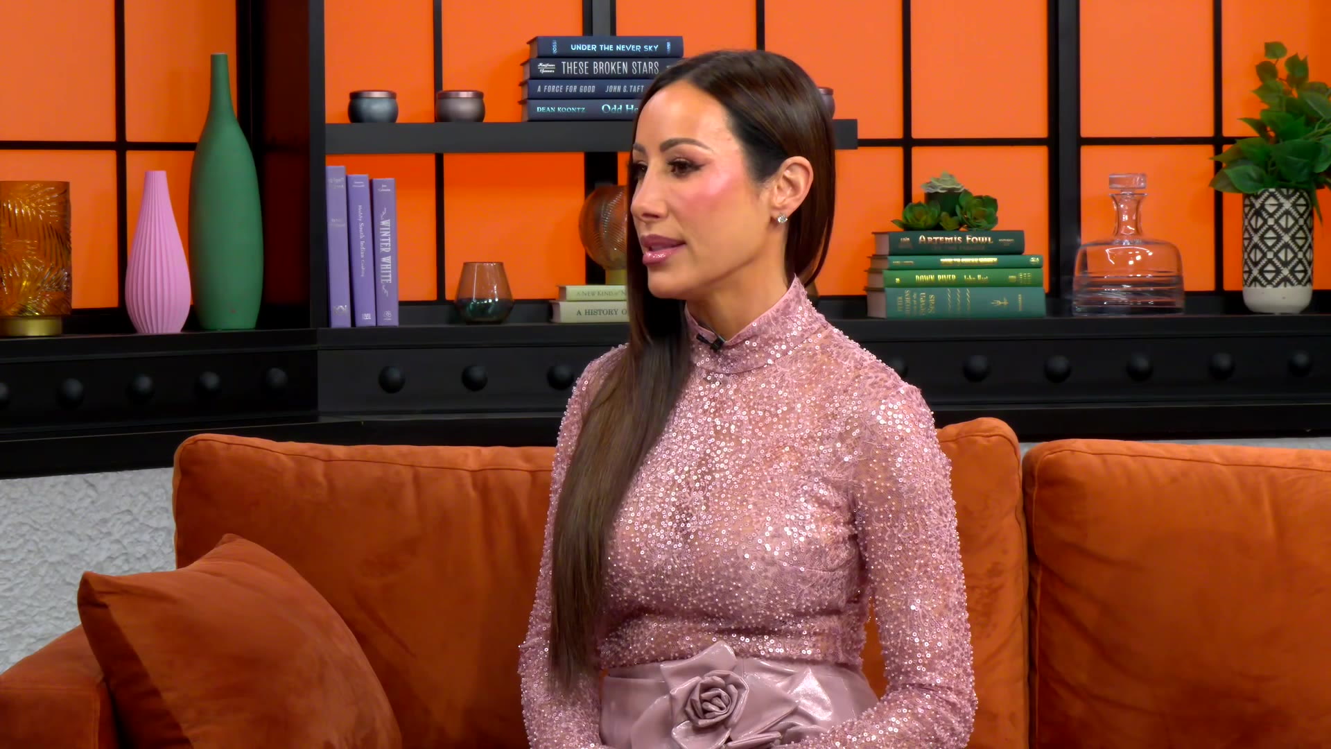 Video thumbnail for 'RHOSLC' Star Angie Katsanevas Explains Why She Compared Lisa Barlow To Jen Shah