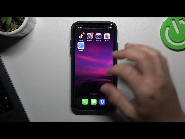 Video thumbnail for From zero to Safari hero - everything you need to know about Apple's web wonder!