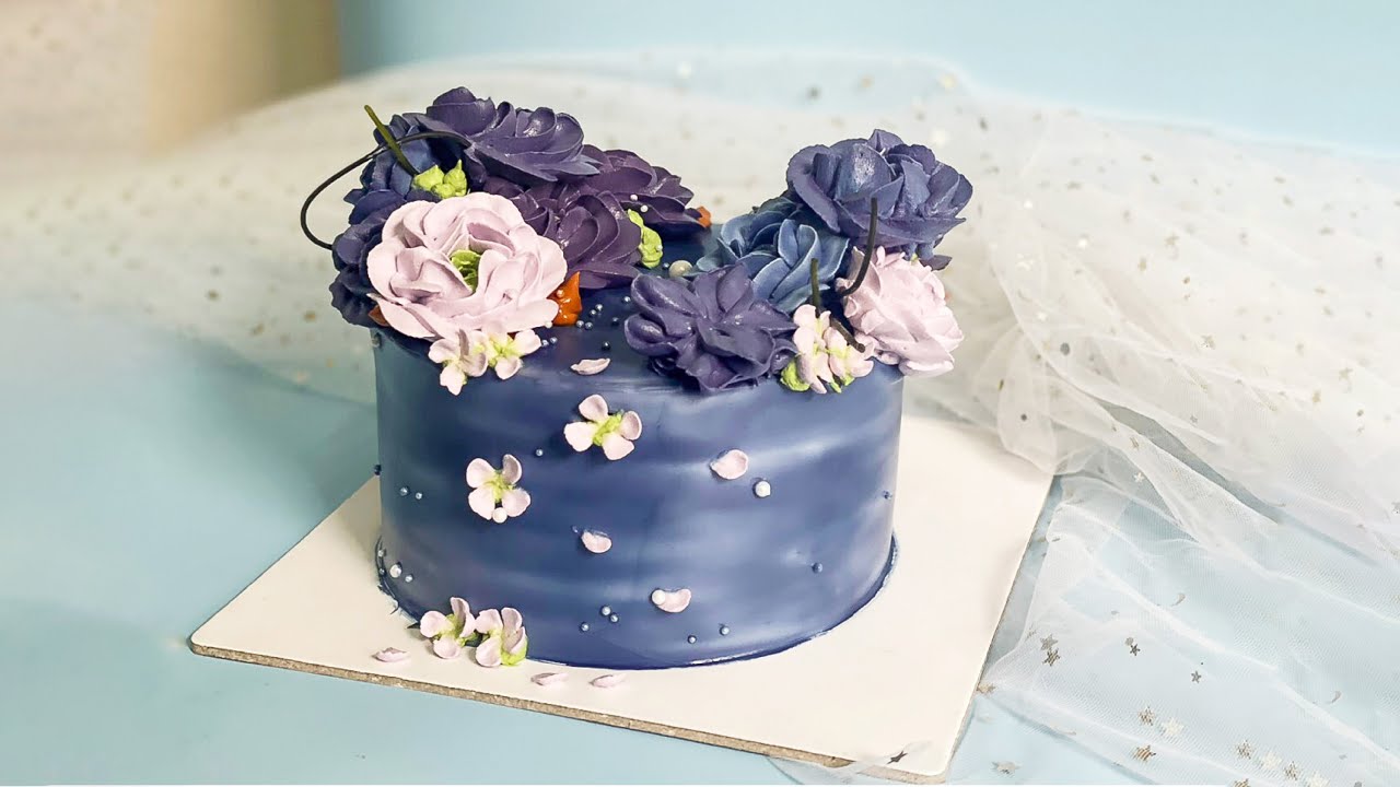'Video thumbnail for Blue flower cake decoration for birthday'