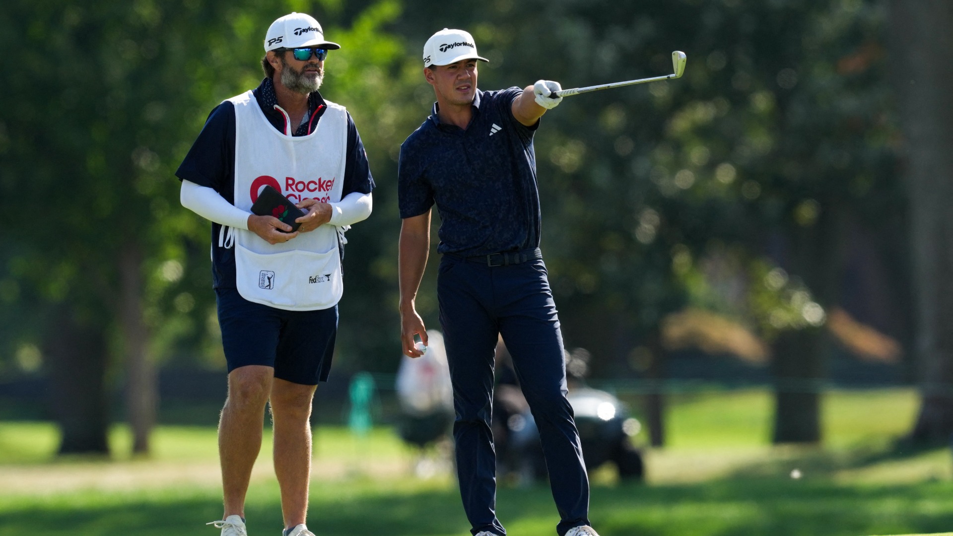 Video thumbnail for Mastering Your Golf Putt: Stephen Sweeney's Tips for Success!