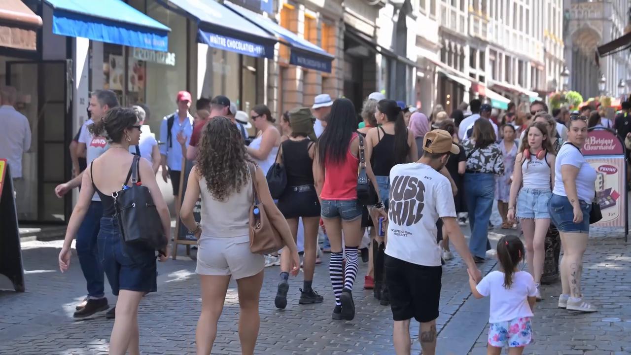 Video thumbnail for Belgium: Heat wave pushes Brussels temperatures to 42C.