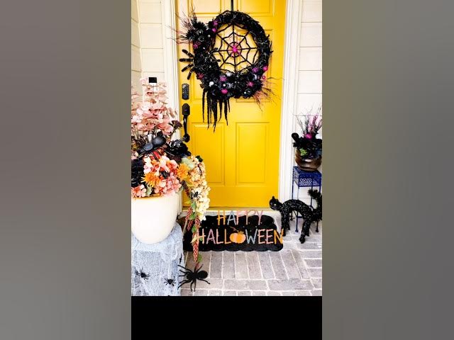 Video thumbnail for It's Fall-O-Ween yall! My inexpensive fall to Halloween porch transition ๐๐งก๐ท #diyhalloween