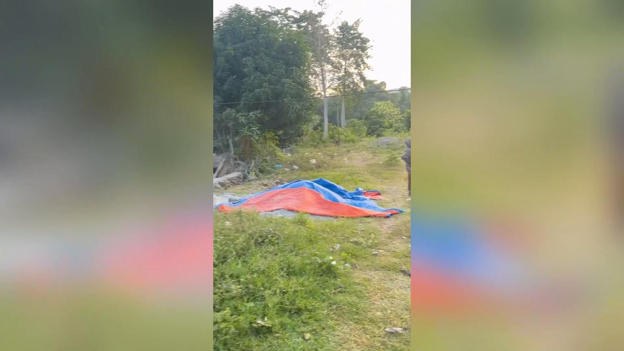 Video thumbnail for Indonesia: Death toll rises to 47 after 7.7-magnitude earthquake strikes eastern Indonesia.