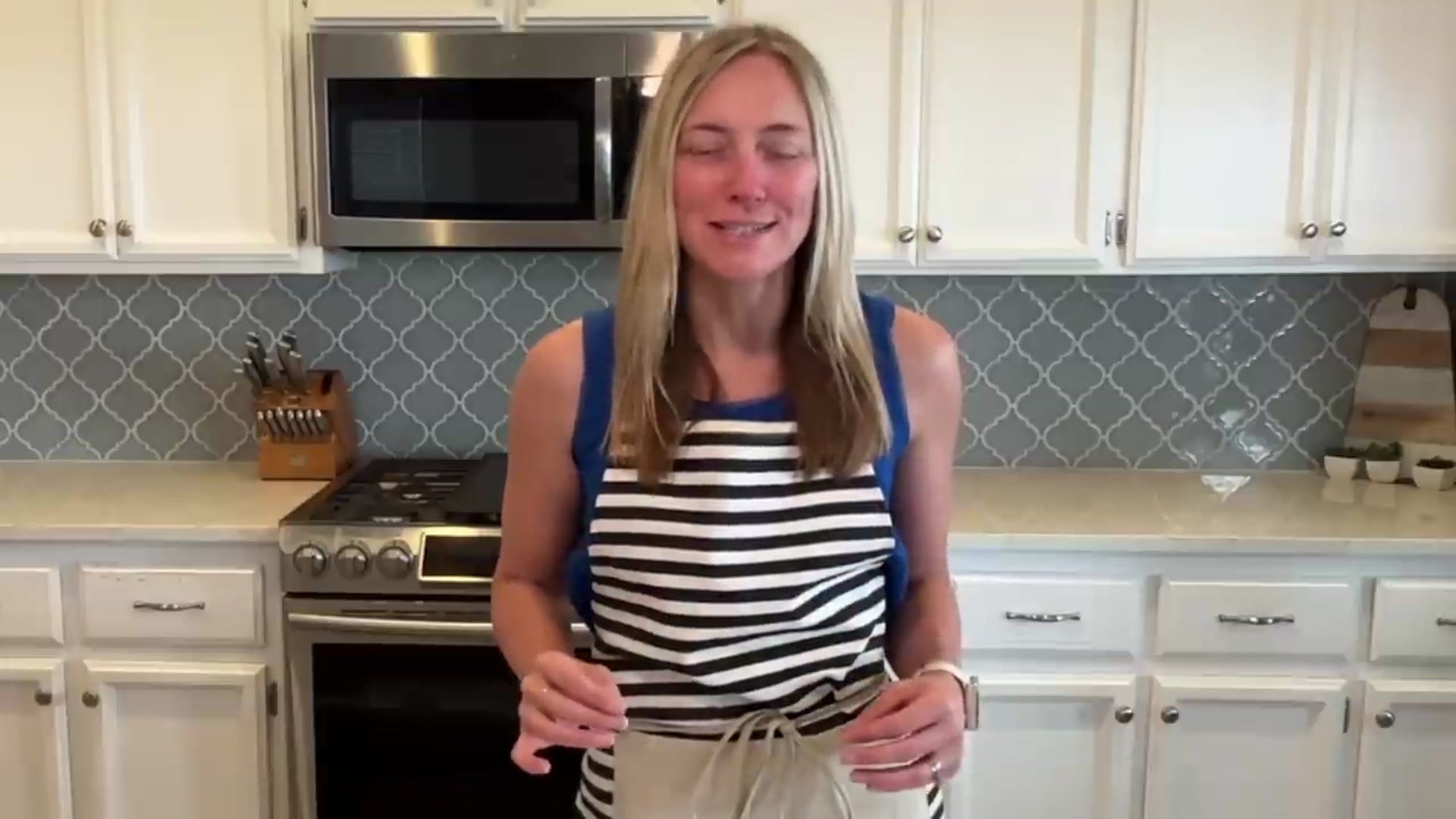 Video thumbnail for 10 CAKE MIX HACKS Perfect for 4th of July    Molly Purcell   Molly Makes it Easy(720P HD)