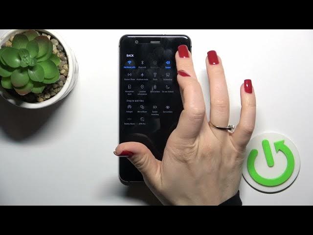 Video thumbnail for How to Edit Notification Panel Shortcuts on HUAWEI P10 Lite