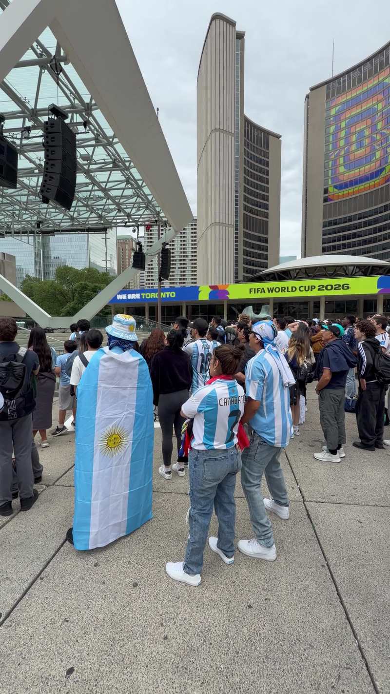 Video thumbnail for Argentina Fans Celebrate Messi World Cup Goal in Toronto