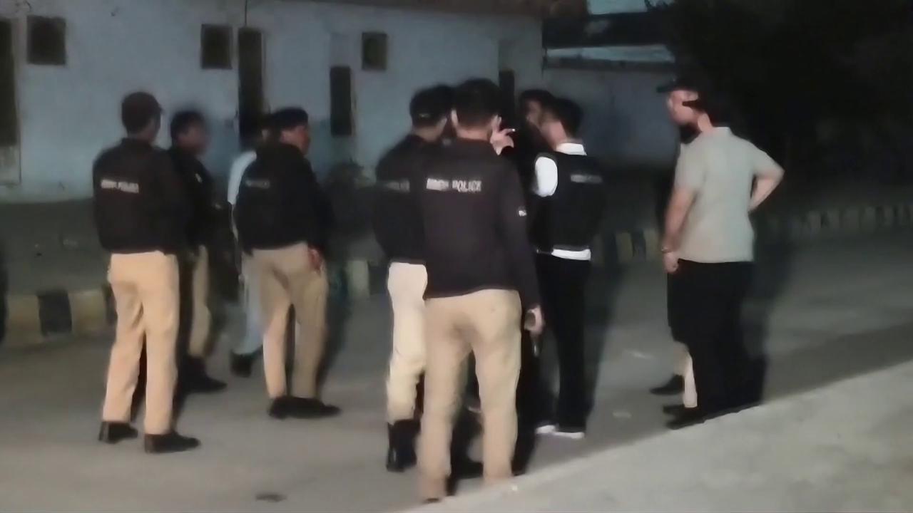 Video thumbnail for Pakistan: 3 security personnel, 4 terrorists killed in attack in Pakistan's Karachi.