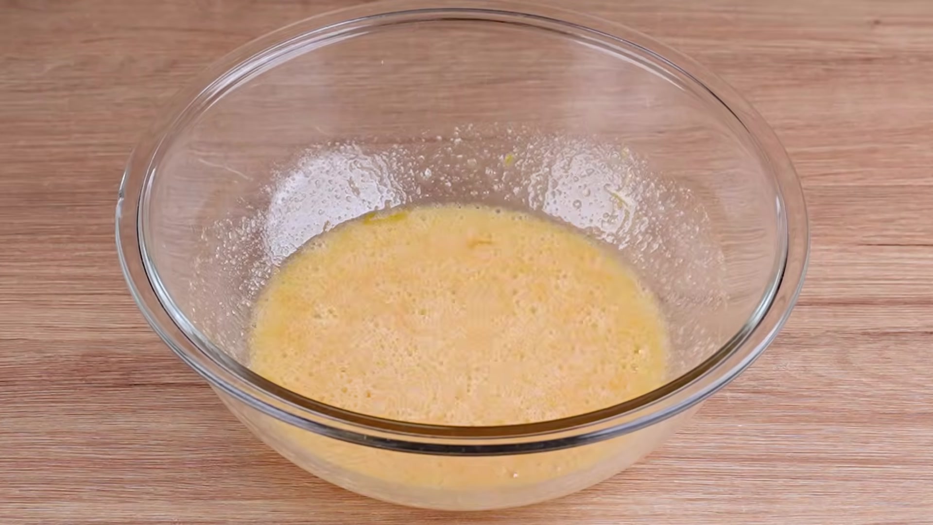 Video thumbnail for Everyone is cooking candy after seeing this genius idea(720P HD)