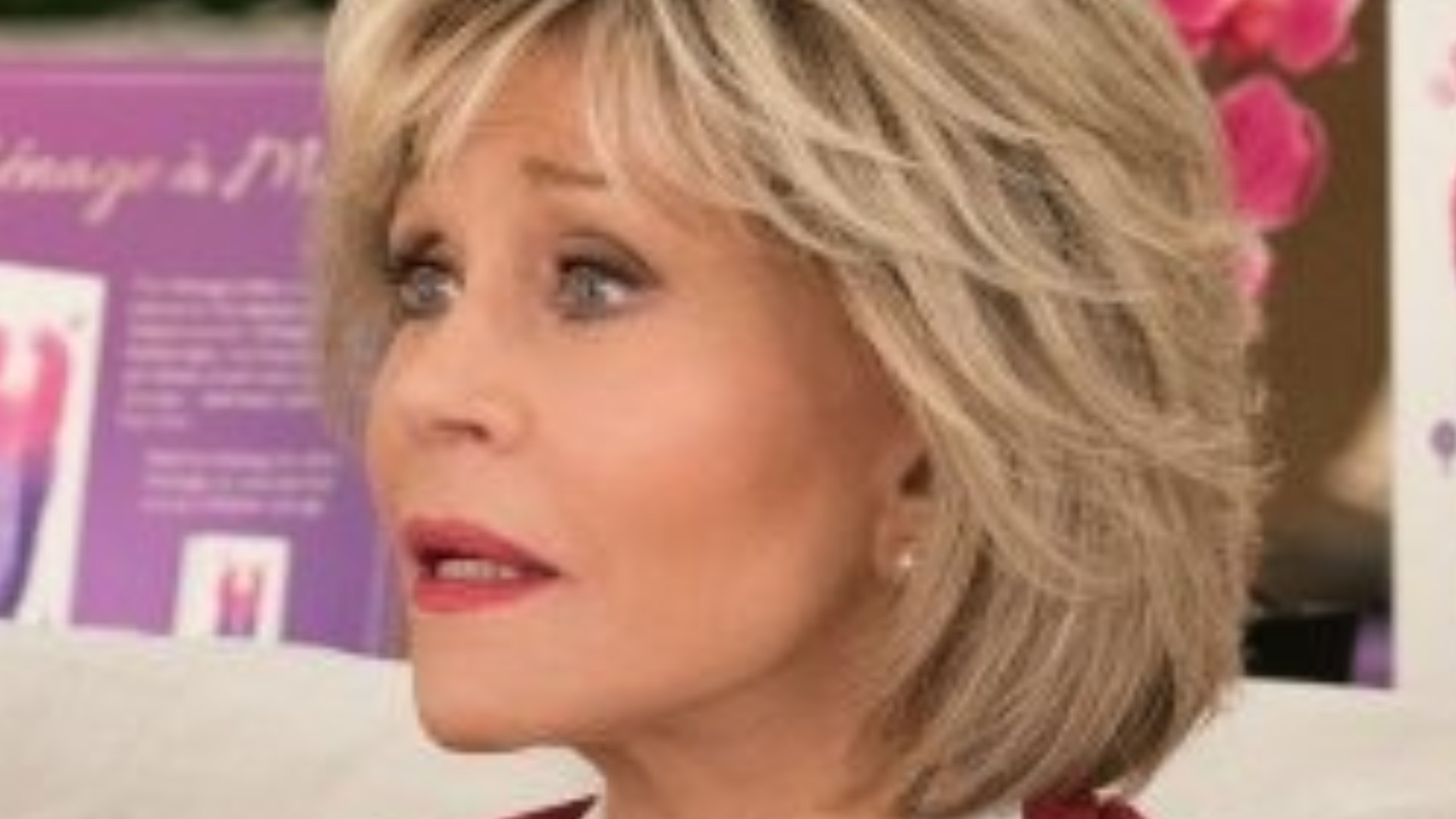Video thumbnail for Netflix Canceled Grace And Frankie. It's Pretty Clear Why