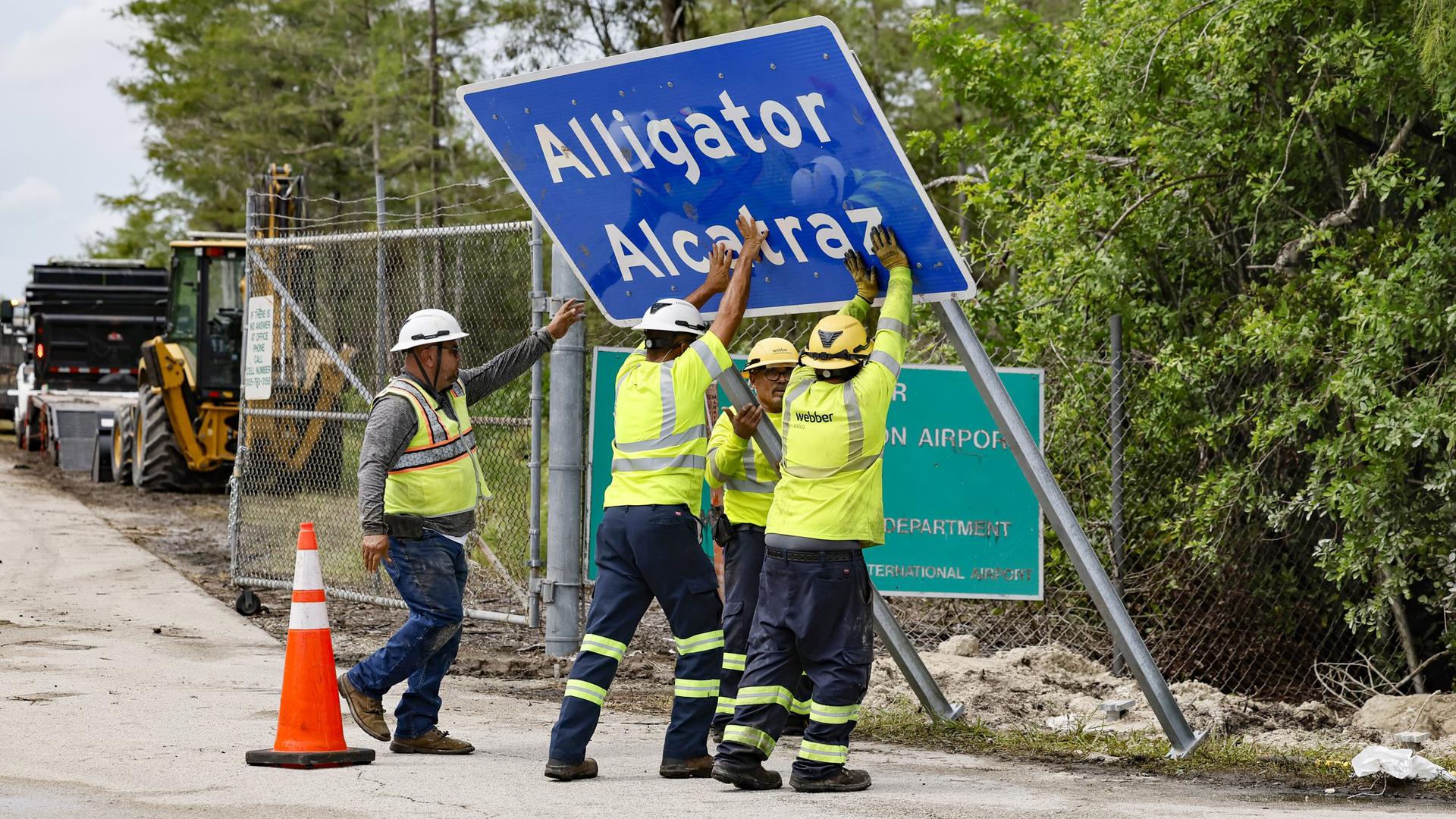 Video thumbnail for Alligator Alcatraz to close within a week, with final detainees already moved out: Report