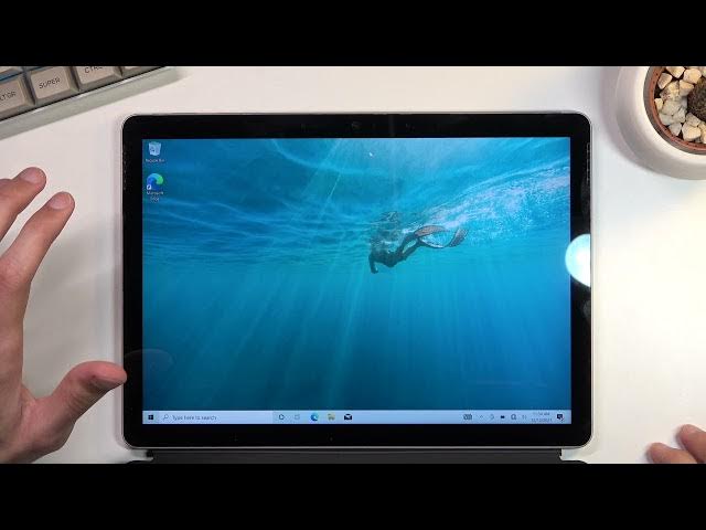 Video thumbnail for How to Take Screenshot in MICROSOFT Surface Go 2 - Capture Screen in Microsoft Laptop