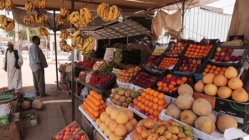 Video thumbnail for Sudan: Business steadily returns to Khartoum market
