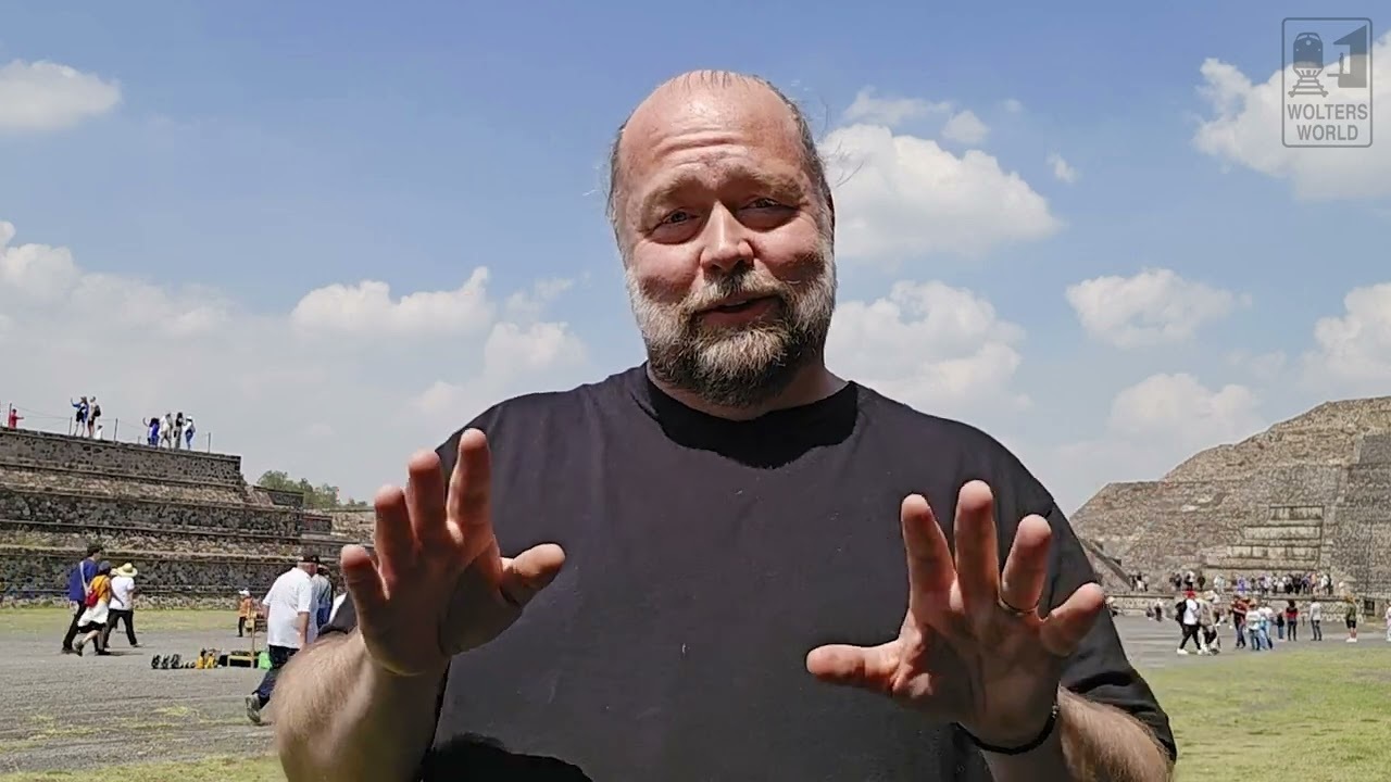 Video thumbnail for Mistakes Tourists Make in Mexico [what no one tells you about Mexico]