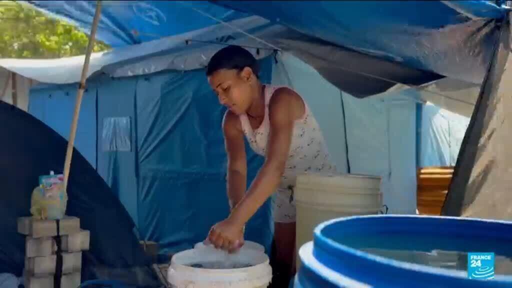 Video thumbnail for Venezuela: Two months after the quake, 12,500 people still live in temporary camps