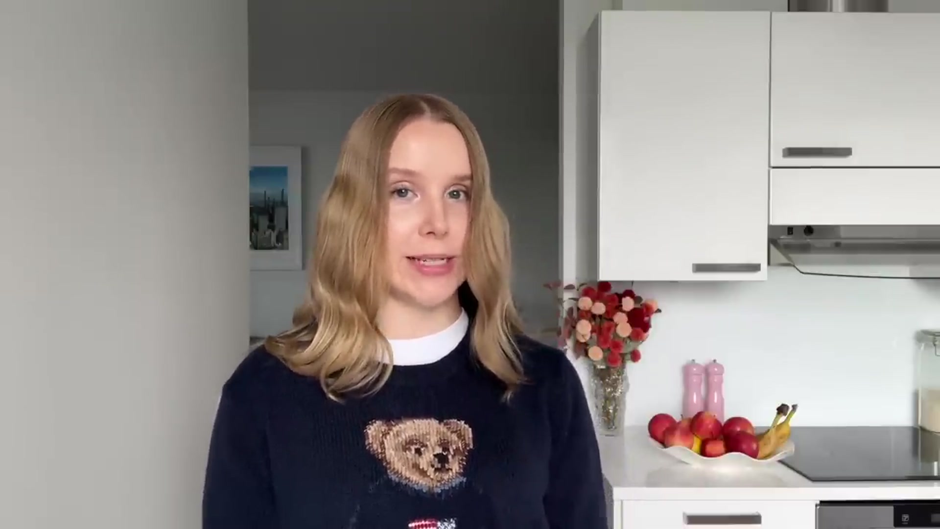 Video thumbnail for Turning my apartment into a cozy cafe 🧸🍁  cookies  muffins  pumpkin spice lattes  bagels (720P HD)