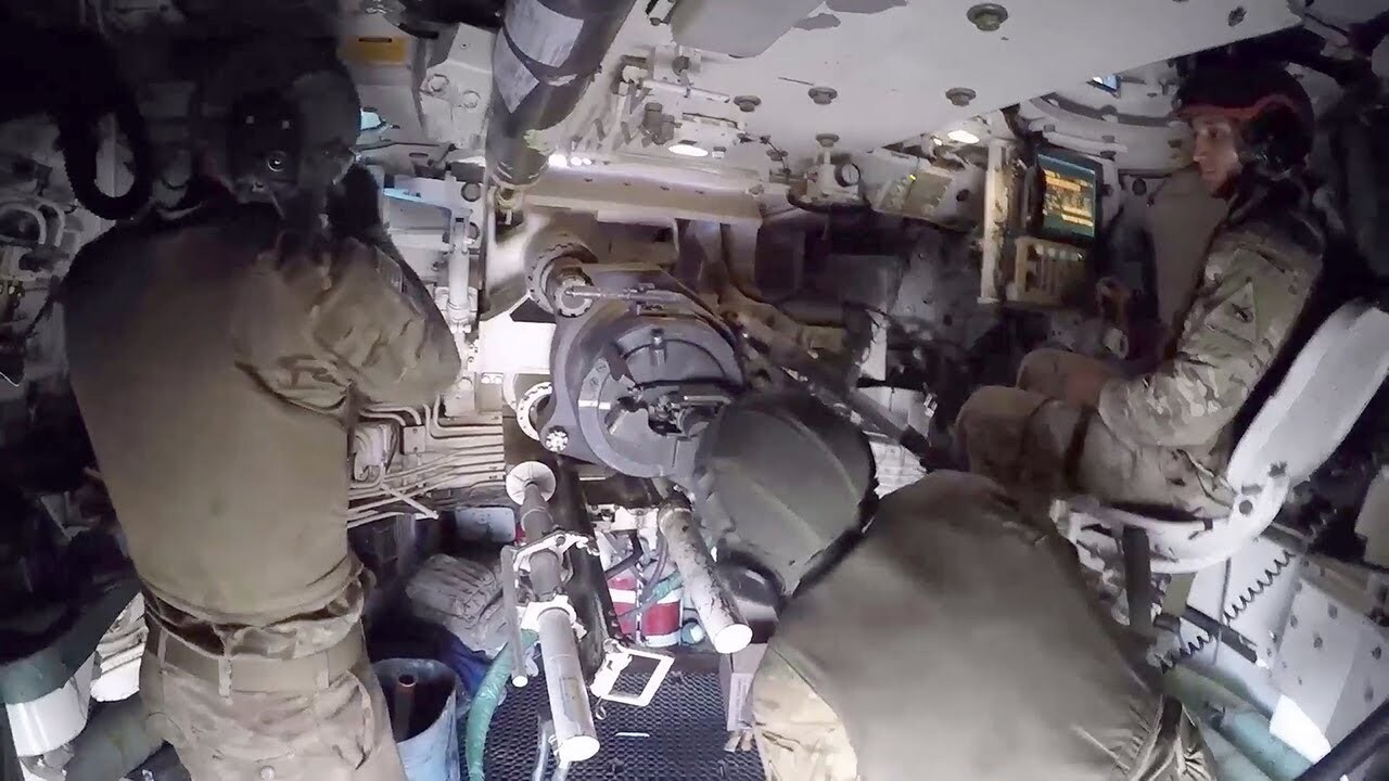 Video thumbnail for Army Artillery Teamwork • Inside A Paladin Howitzer
