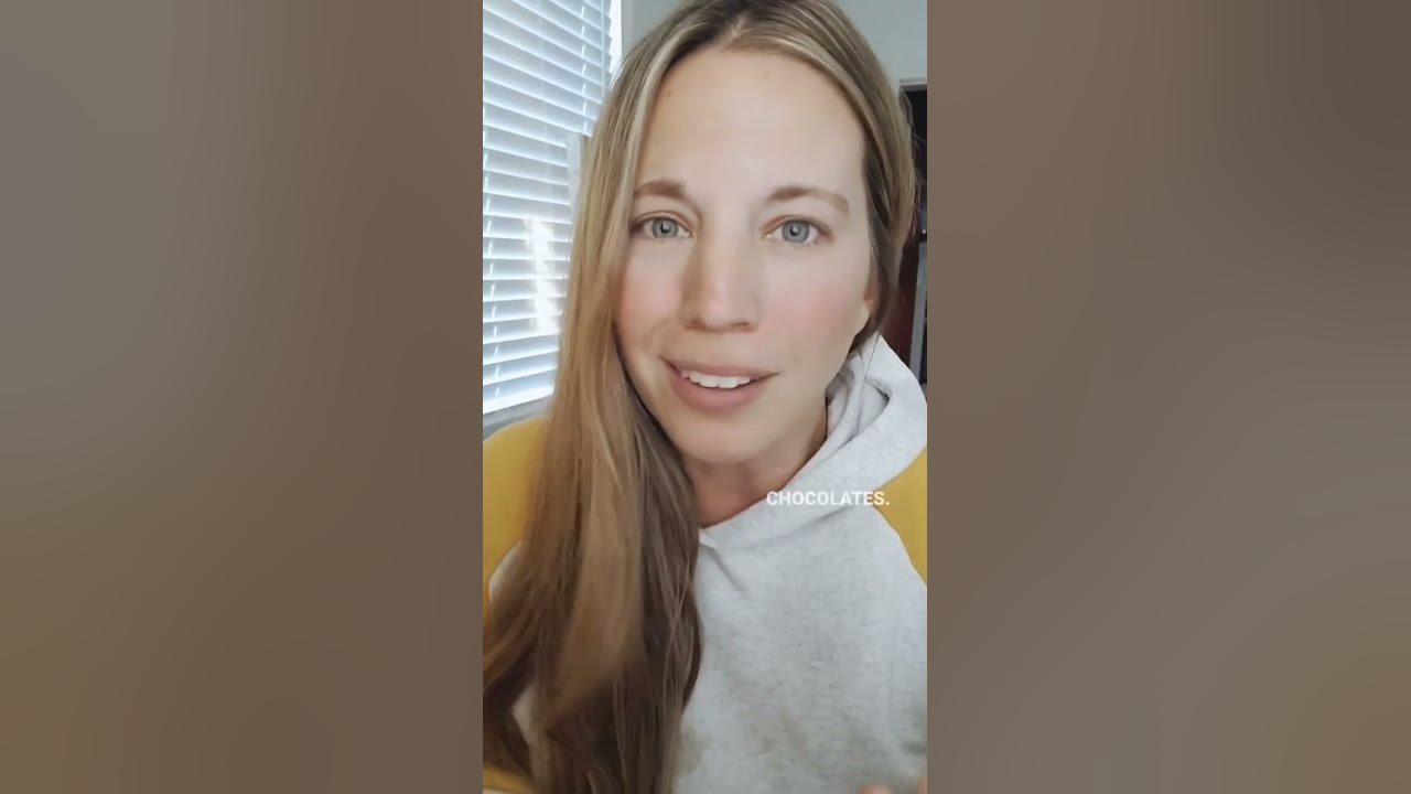 Video thumbnail for What to Put in Wedding Welcome Bags