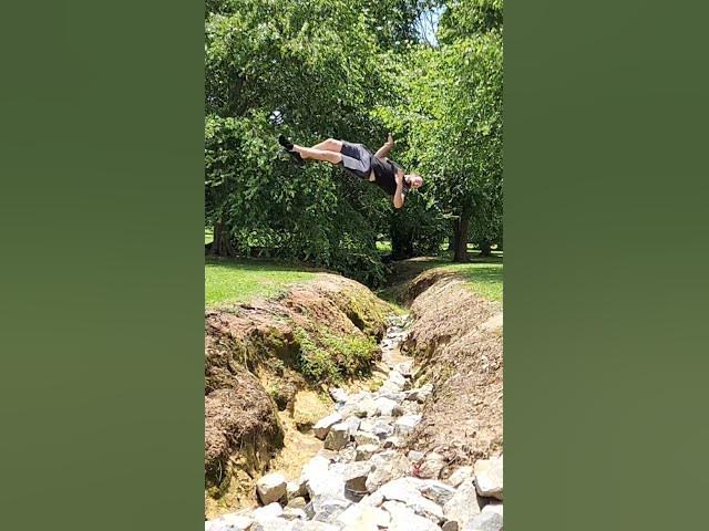 Video thumbnail for 360 dive roll  Just do it