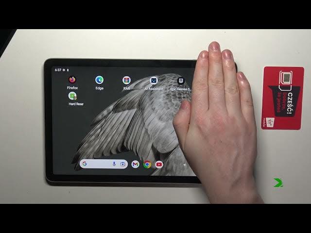 Video thumbnail for GOOGLE Pixel Tablet and Average Male Hand - Size Comparison