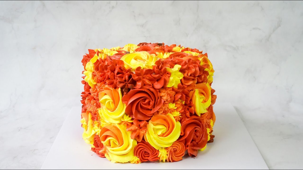 Video thumbnail for Brilliant flowers birthday cake decoration for anniversary | Délicieux Pie | Shot on iPhone