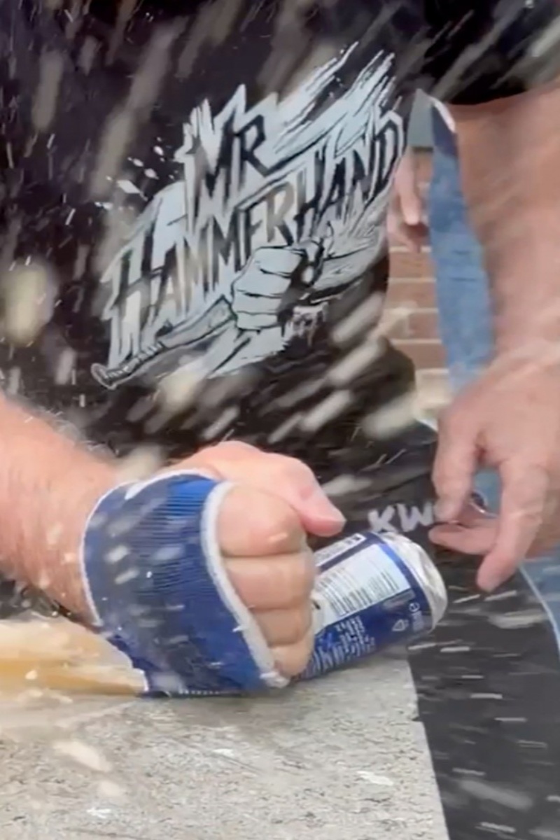 Video thumbnail for Fastest time to crush 50 cans with the hand - 21.3 seconds by Muhamed Kahrimanovic