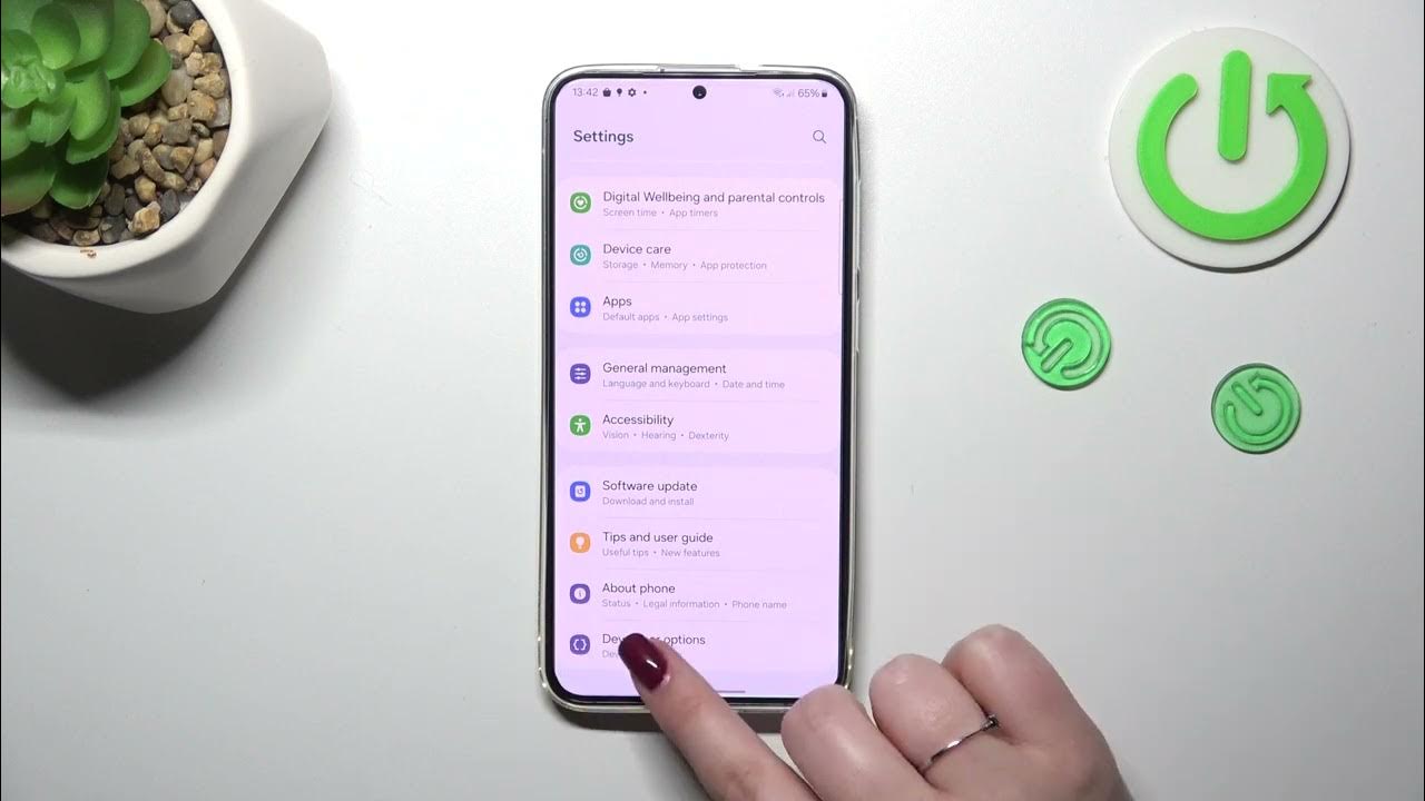 Video thumbnail for How to Enable Automatic System Updates on SAMSUNG Galaxy S24+