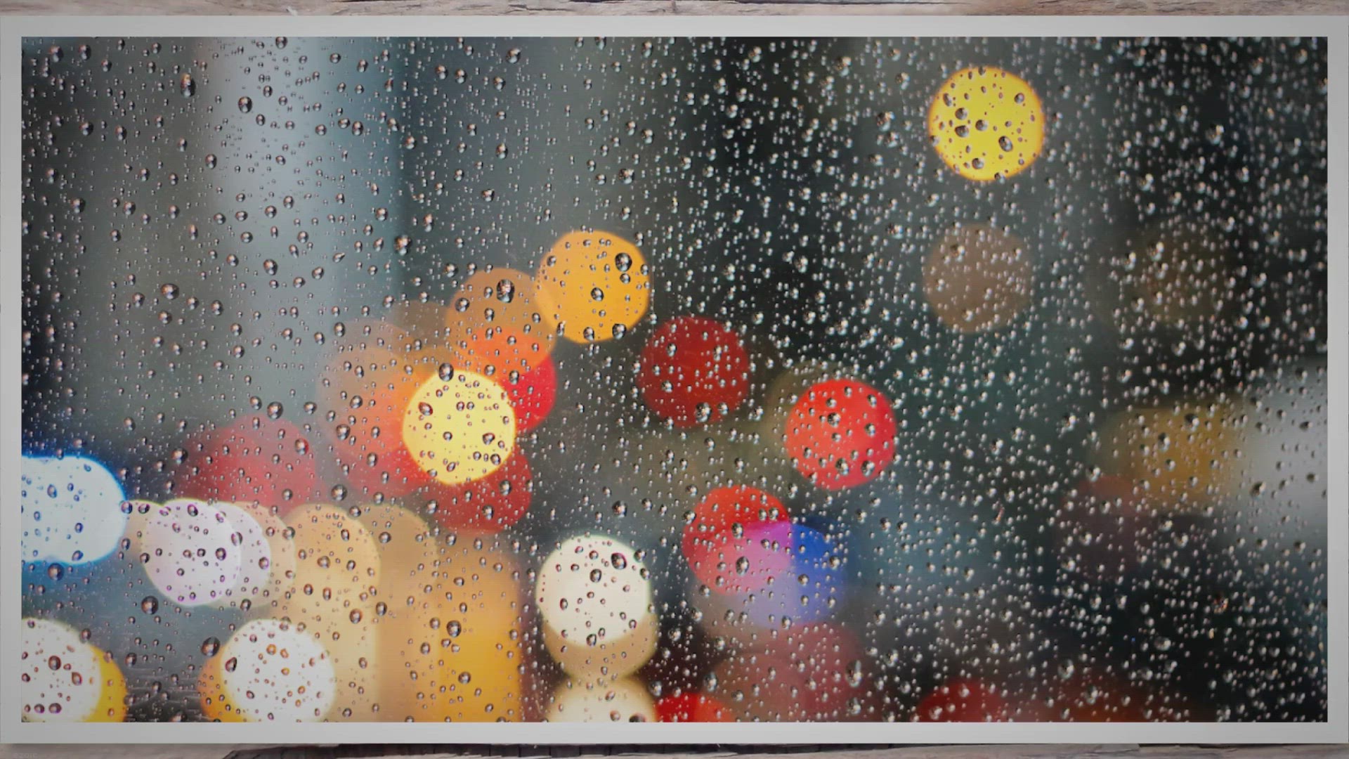 Video thumbnail for 3 reasons why you need a waterproof backpack for your travel