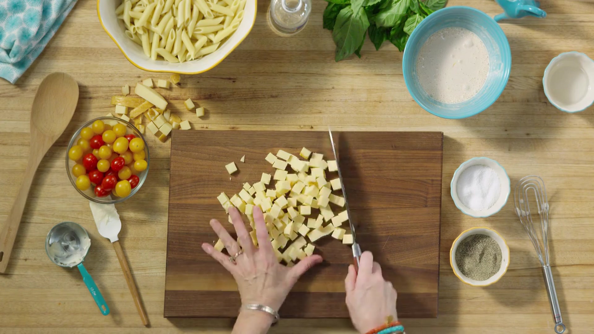 Video thumbnail for Spicy Pasta Salad(720P HD)