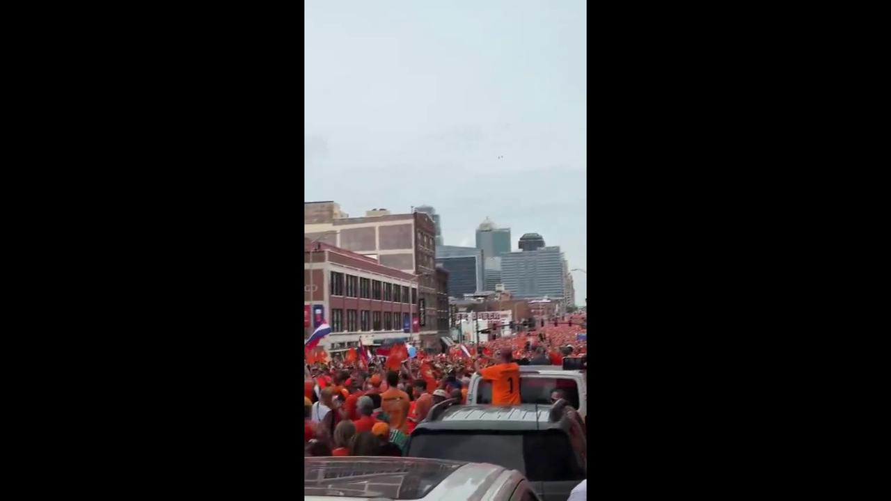 Video thumbnail for World Cup 2026: Netherlands Fans In Kansas City Ahead Of Game.