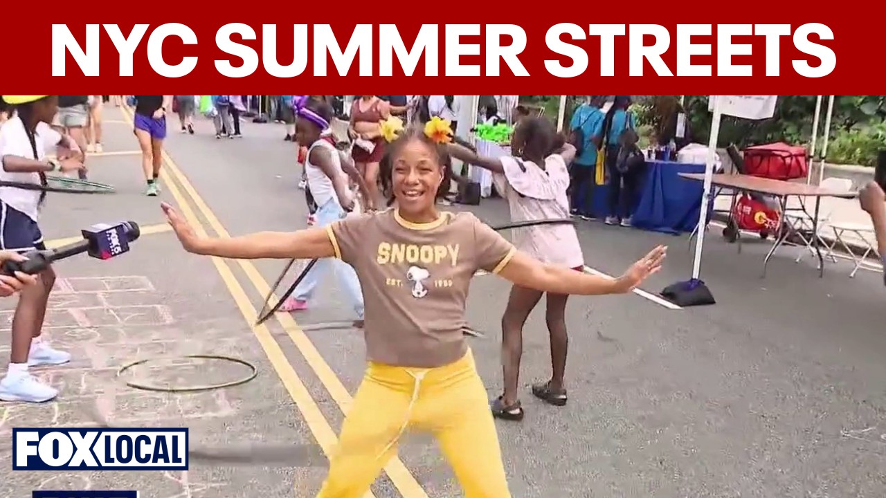 Video thumbnail for NYC Summer Streets celebrates last events of the season in the Bronx, Brooklyn