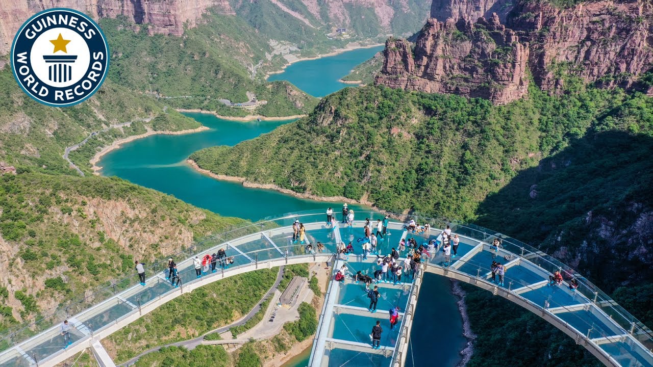 'Video thumbnail for See the largest glass floor observation platform'