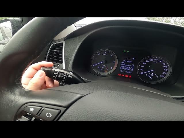 Video thumbnail for How to Enable or Disable High Beam in Hyundai Tucson III ( 2015 – 2020 ) | Use High Beam
