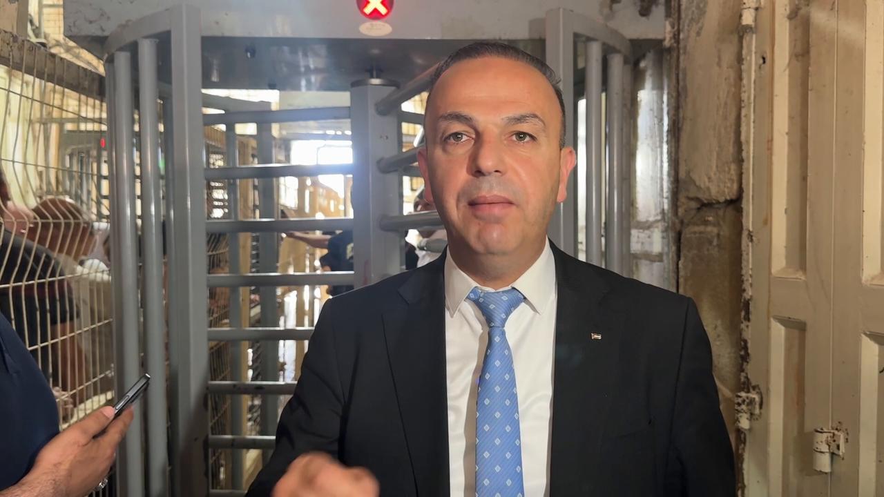 Video thumbnail for Hardline Israeli minister strips Hebron municipality of planning powers as Palestine urges world intervention.