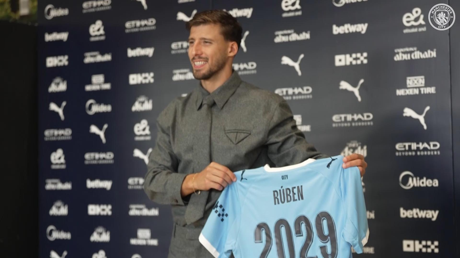 Video thumbnail for 'There's nothing else I can want from football' - Dias signs contract extension at Man City