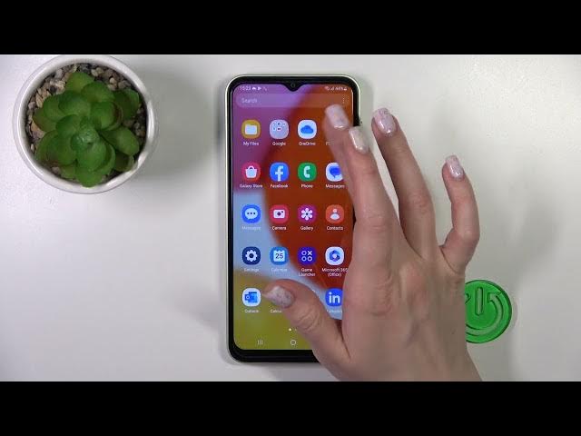 Video thumbnail for How to Apply iPhone Keyboard Design on Samsung Galaxy M14 - Install Apple Keyboard App