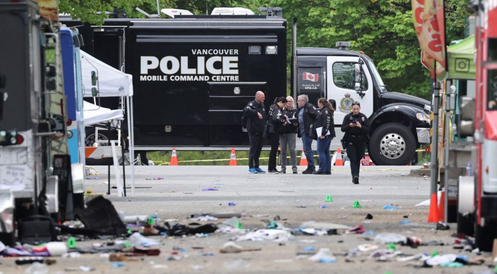 Video thumbnail for At least eleven killed as car rams into Vancouver’s Lapu Lapu festival crowd