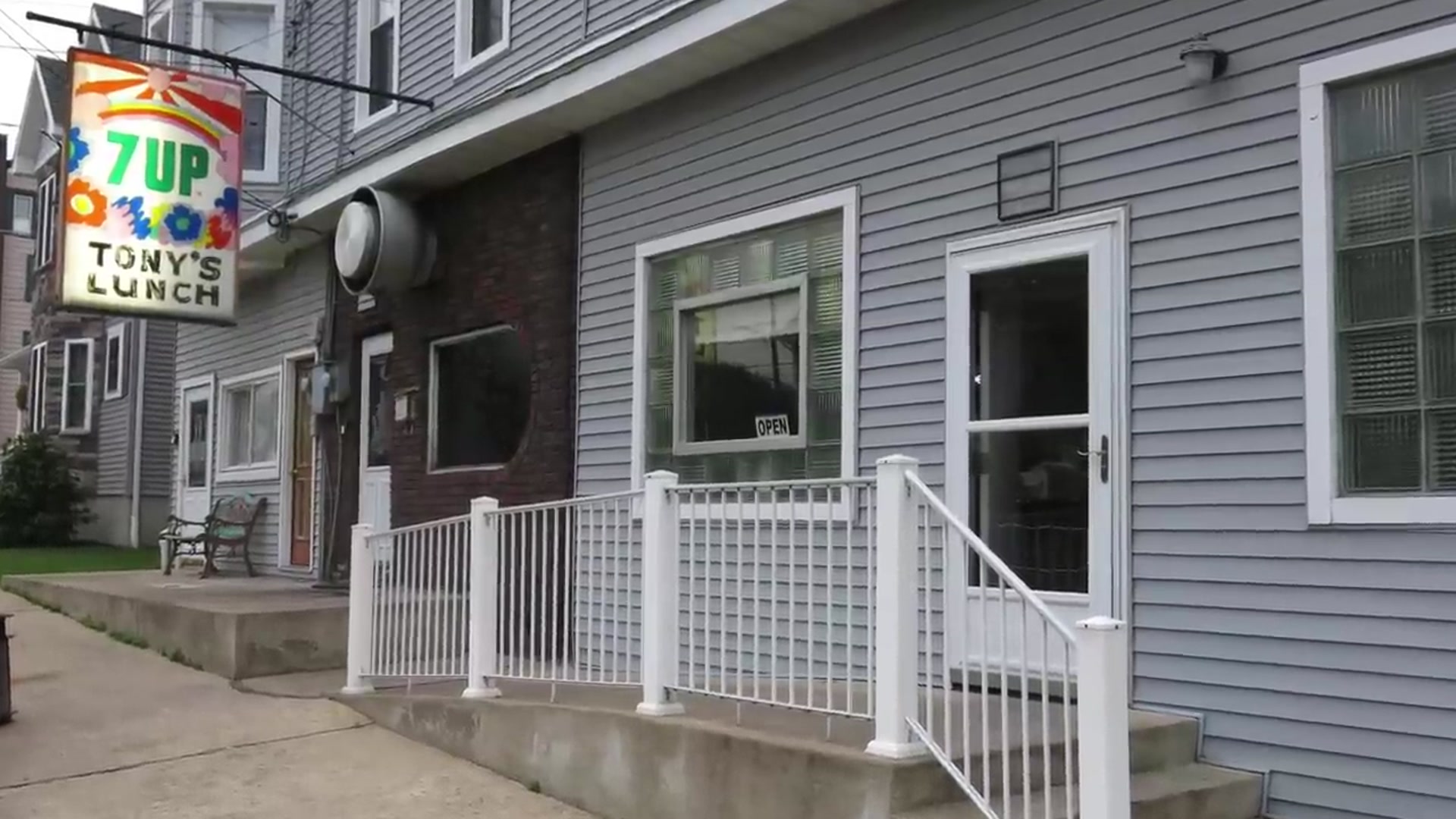 Video thumbnail for Screamer Burger Copycat Recipe(720P_HD)