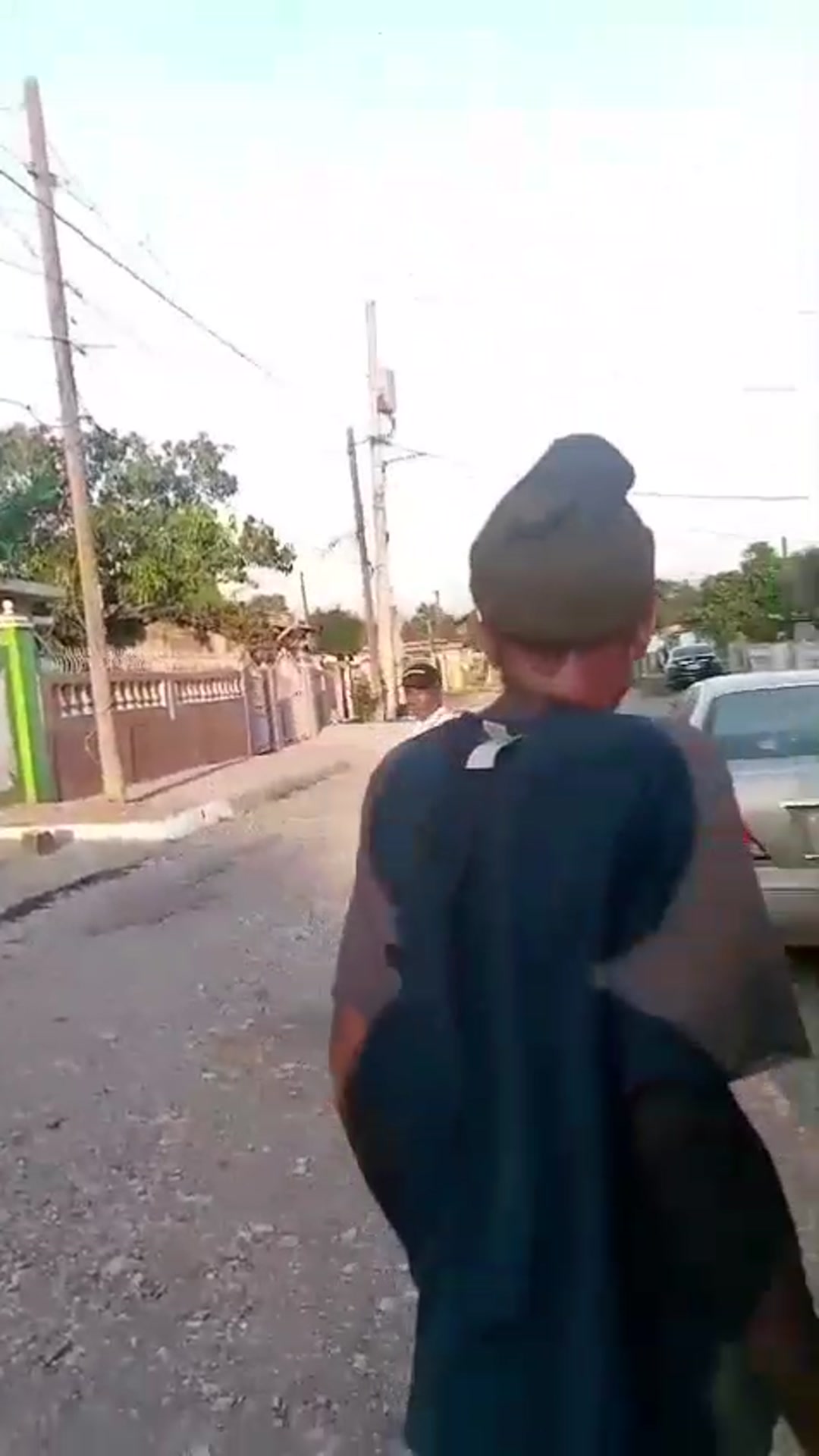 Video thumbnail for Jamaican Men Clash Over Clothesline Almost Throw Hands